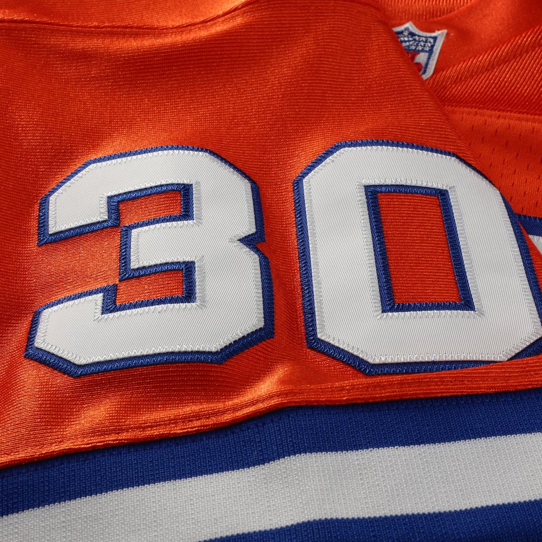 Denver Broncos Terrell Davis Mitchell & Ness Orange 1995 product image 5
